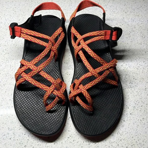 ☀️☀️ Chaco Sandals ☀️☀️ - Picture 2 of 7
